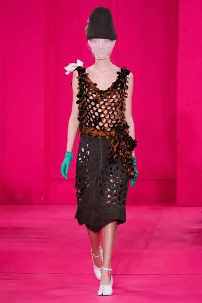 Look 12